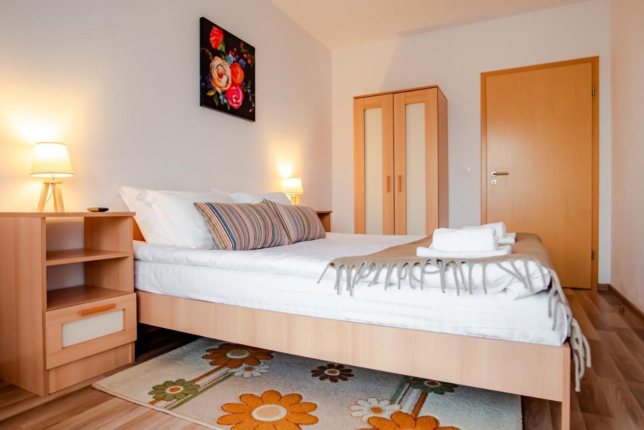 براشوف Lilibeth Apartments المظهر الخارجي الصورة